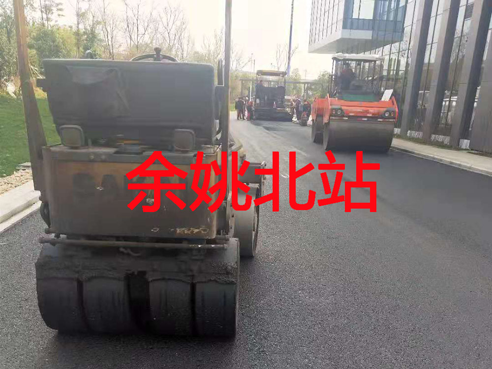 沥青施工 